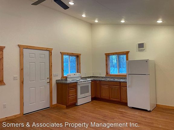 4th image of 1104 Wojo Ave