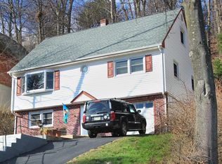 156 Skyline Lakes Dr, Ringwood, NJ 07456