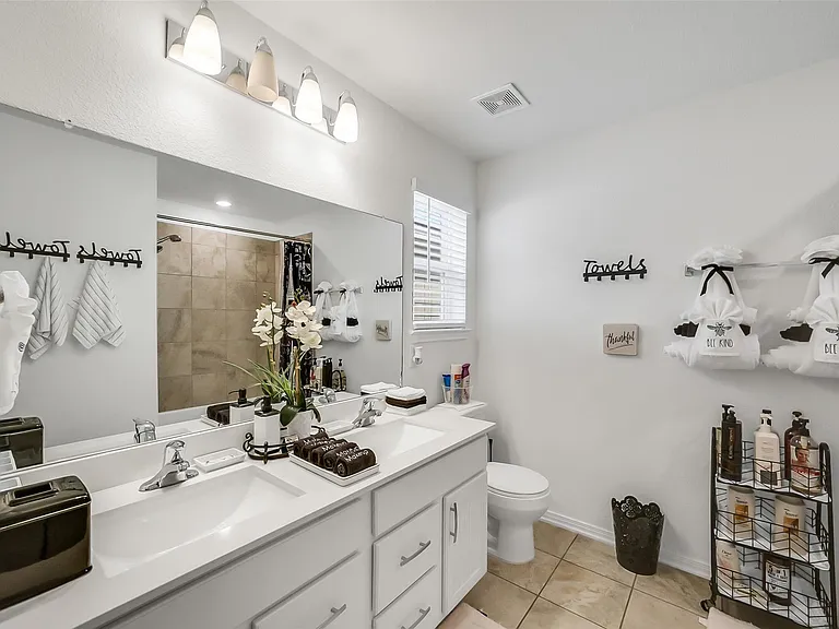 16502 Live Oak Canyon Dr — Photo 27