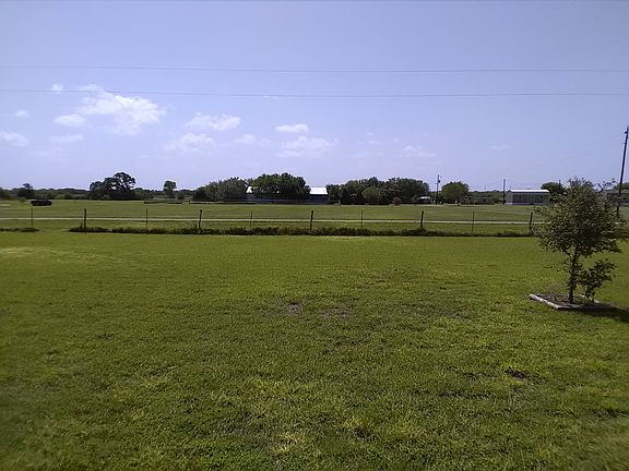3rd image of 341 Lonesome Oak Dr