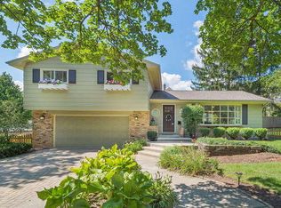 731 Town Pl, Hinsdale, IL 60521