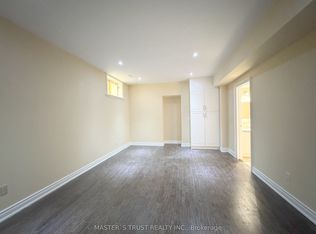 6 Cadmus Rd, Toronto, ON M2M2M4