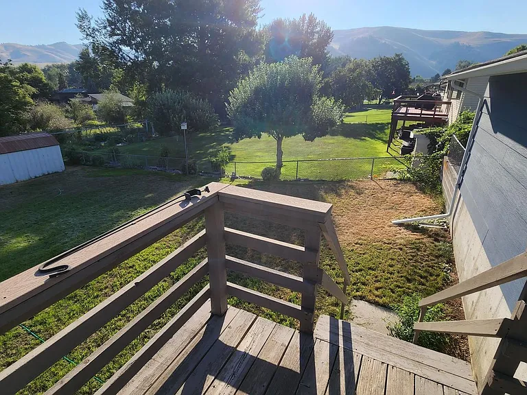 224 Glacier Dr — Photo 11