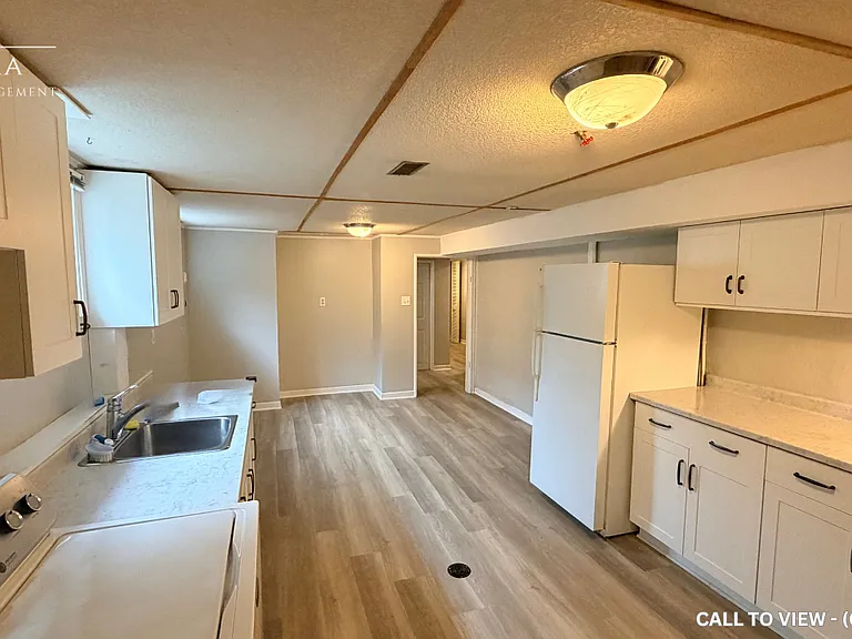 784 Pleasant Park Rd #2 — Photo 2