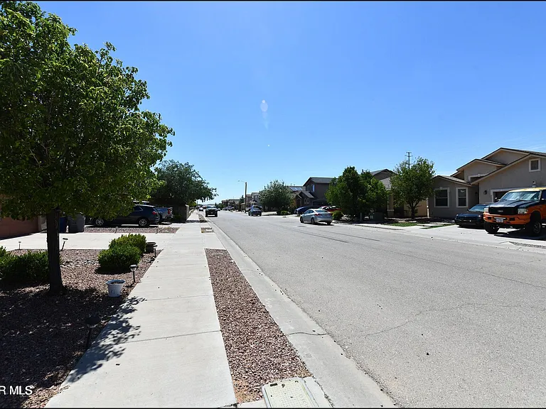 14309 S Cave Ave — Photo 56