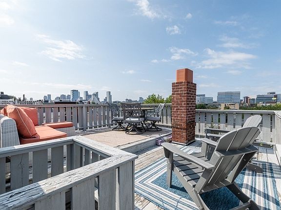 4th image of 12 Salem Street Ave #2
