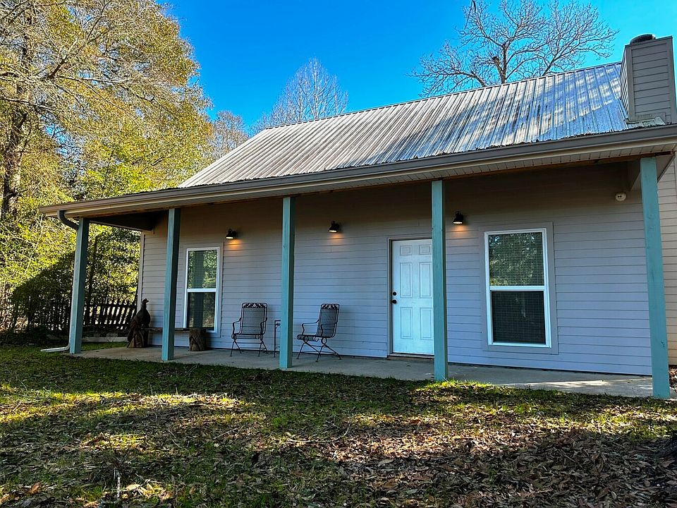 1,600 sf country home