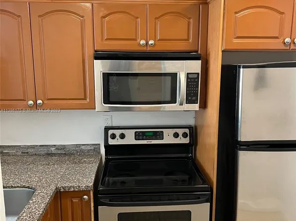 484 NW 165th St #A110, Miami Gardens, FL 33169