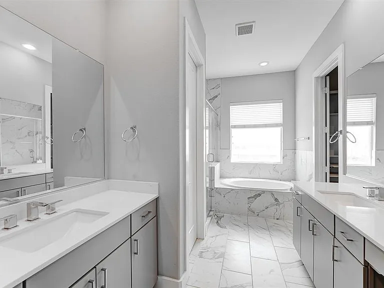 8409 Hempstead Rd #A — Photo 25