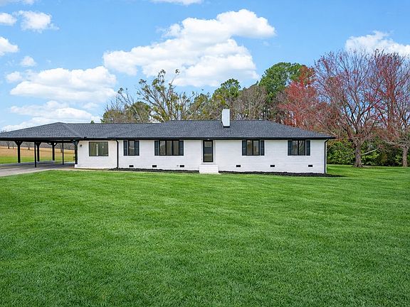 2nd image of 409 Mountain View Rd