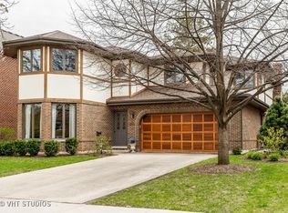 2009 Highland Ave, Wilmette, IL 60091