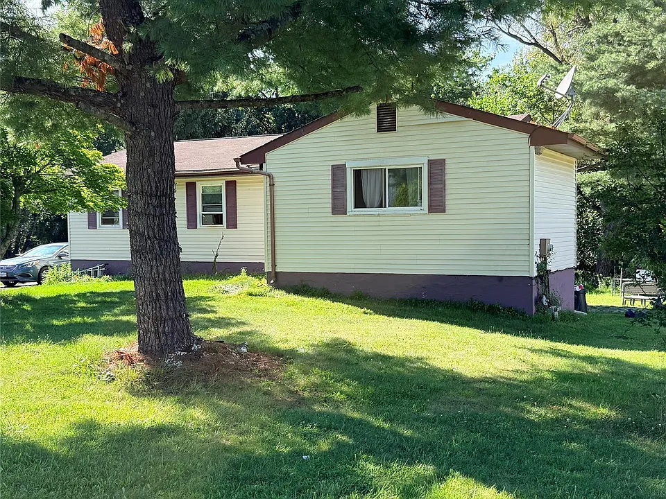 4 Westminster Dr