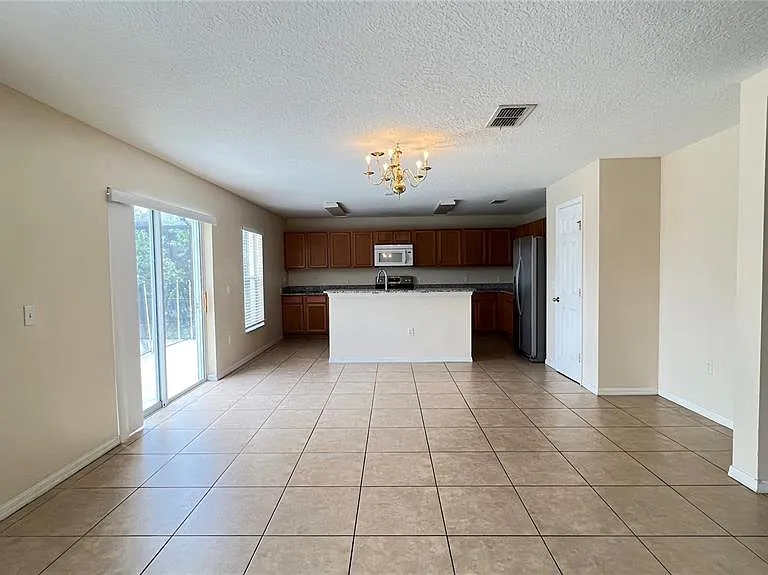 216 Verdi St — Photo 19