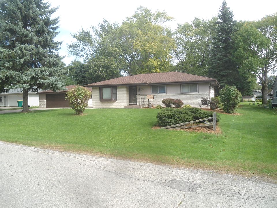 1st image of W160N9810 Colonial Dr