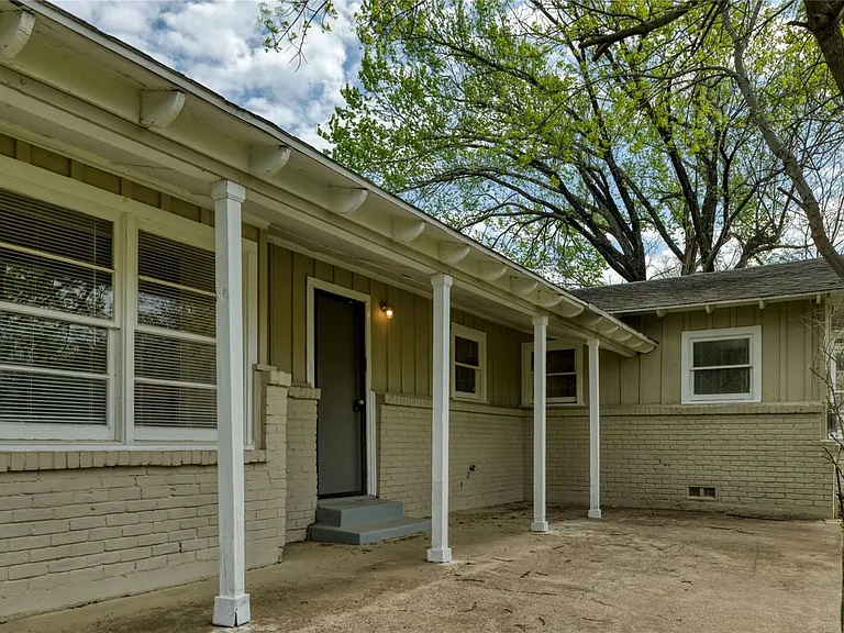 1604 Weiler Blvd — Photo 3