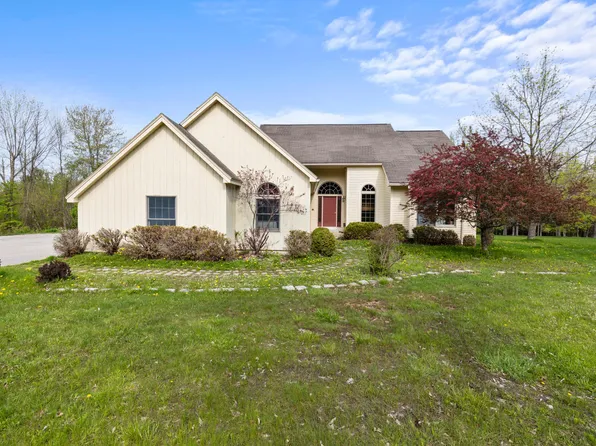 183 Pikes Hill Road, Norway, ME 04268