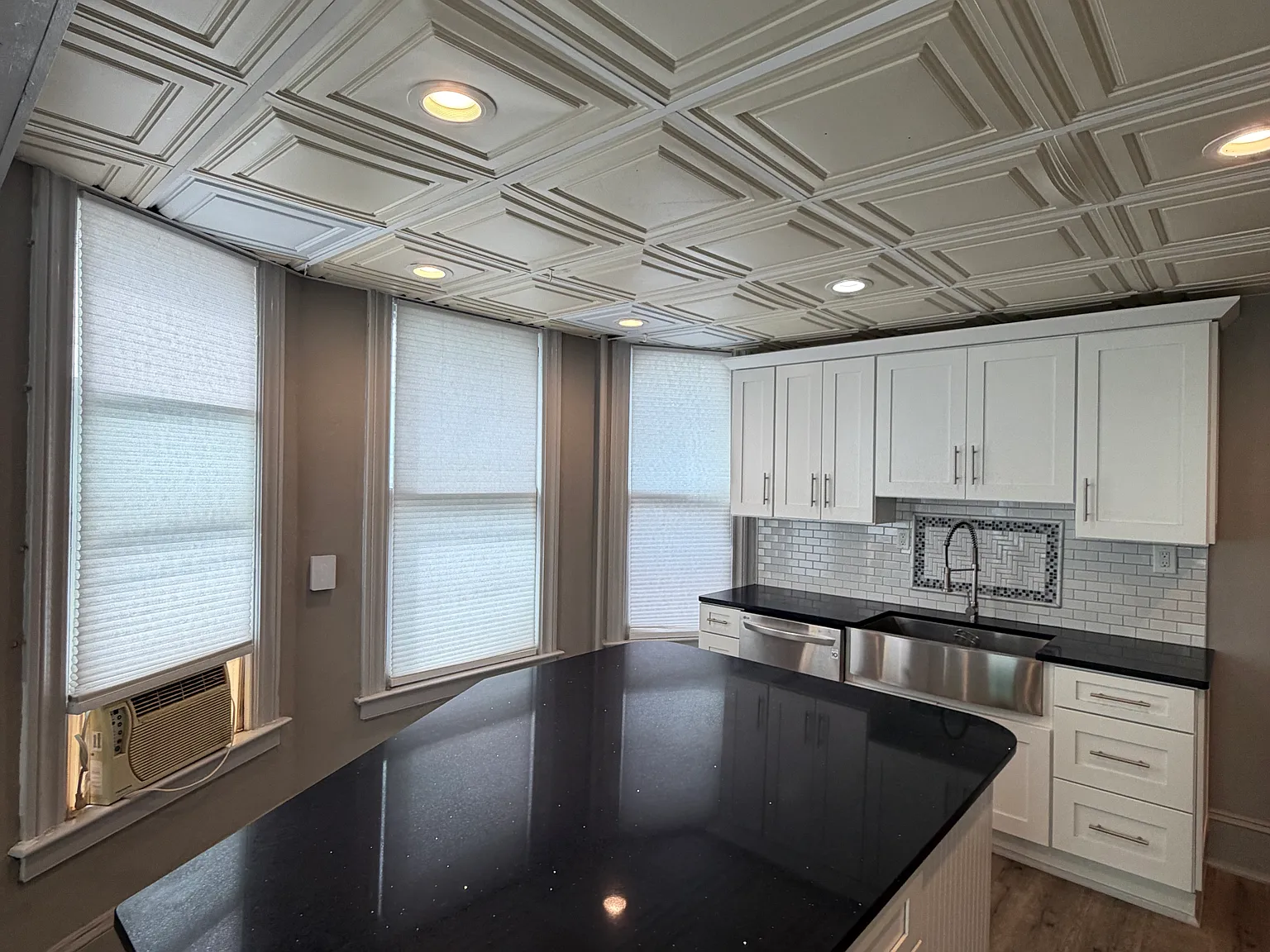 1 bed, 600 sqft, $1,350 — Photo 3