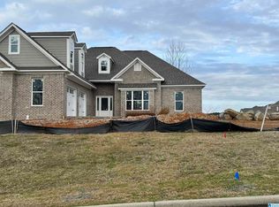 694 Norfolk Dr, Fultondale, AL 35068