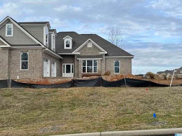 694 Norfolk Dr, Fultondale, AL 35068