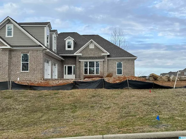 694 Norfolk Dr, Fultondale, AL 35068