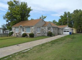 1117 Sycamore St, Carthage, MO 64836