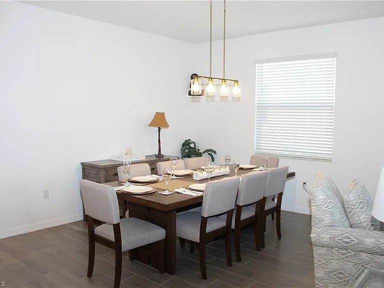 2261 Avocado Ln — Photo 5