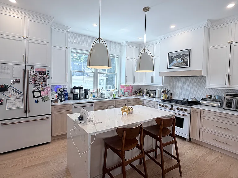 15 Emerald St #1 — Photo 11
