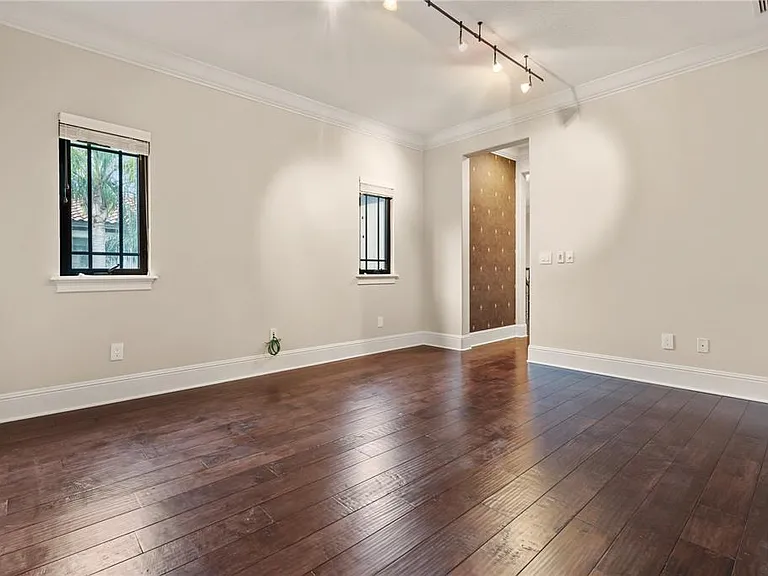 9841 Covent Garden Dr — Photo 34