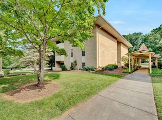 5260 Crossbow Cir UNIT 9E, Roanoke, VA 24018
