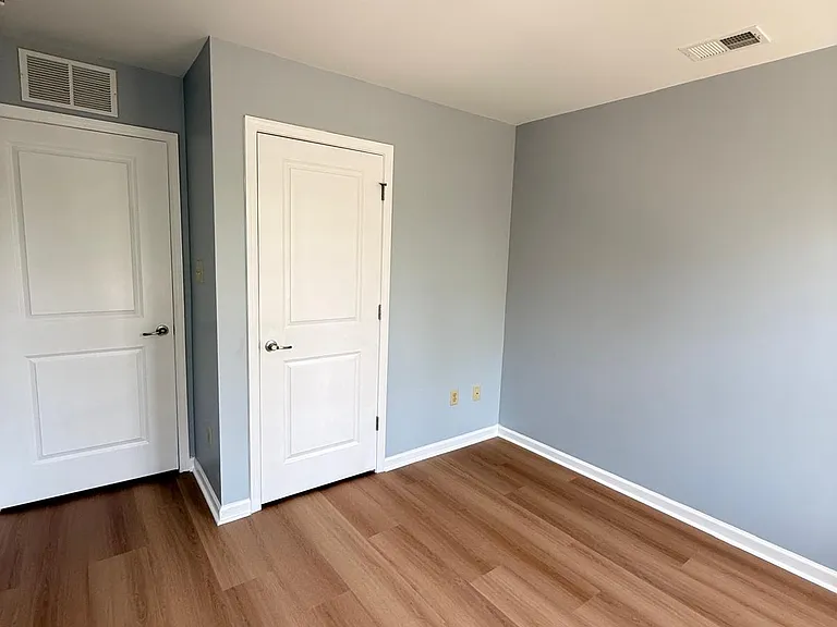10 Rowand Way E — Photo 14