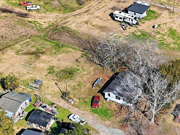 3rd image of 1892 Sol Legare Rd