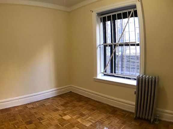 3rd image of 131 W 110th St APT 1H