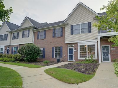 1110 Rial Lake Dr, Howell, MI, 48843