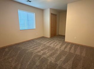 3619 W Ralph Rogers Rd #3615-204, Sioux Falls, SD 57108