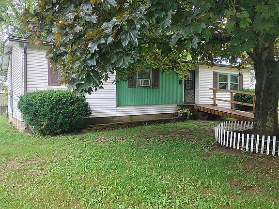 2nd image of 420 Elmcrest Dr