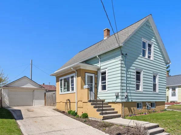 2006 East River STREET, Two Rivers, WI 54241
