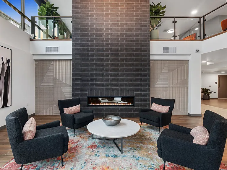 Solera Apartments — Photo 7