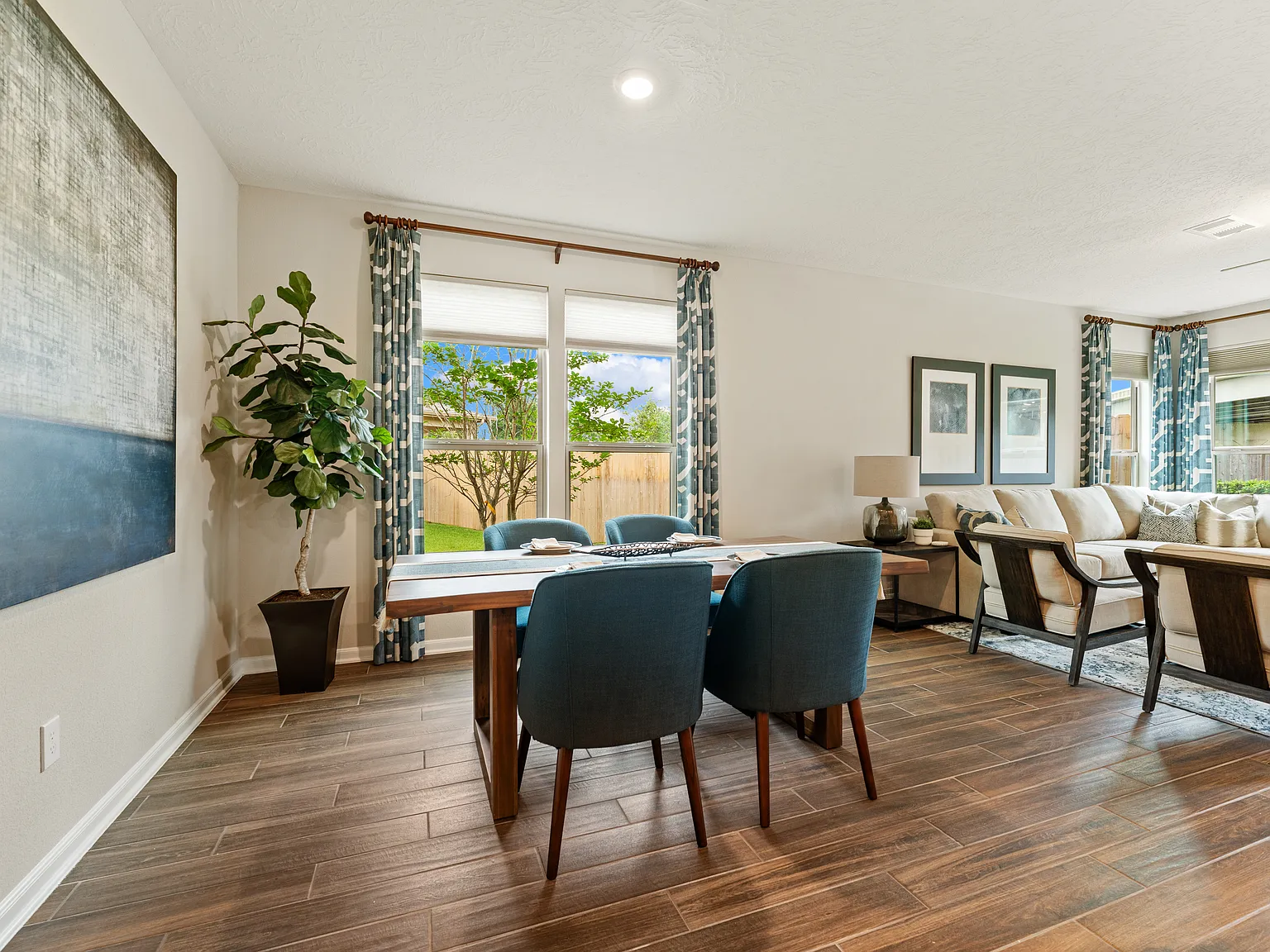 3 bed, 1889 sqft, $3,500 — Photo 3
