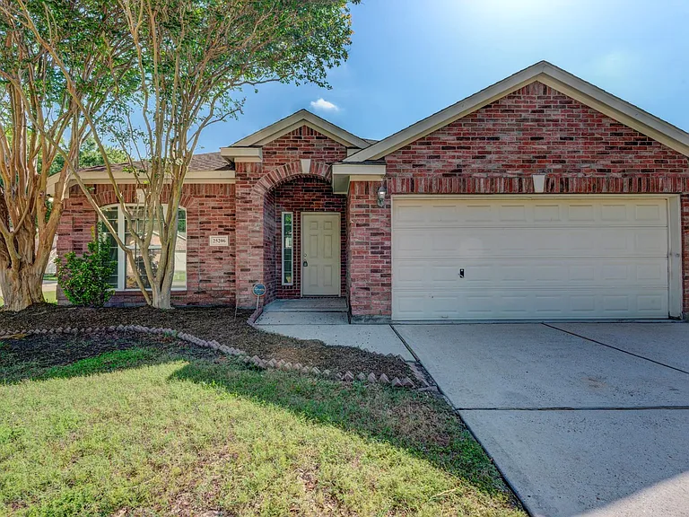 25206 Pepper Ridge Ln — Photo 4