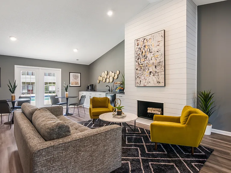 Sharon Pointe Apartment Homes — Photo 6