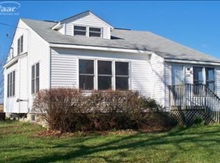 8375 Denton Hill Rd, Fenton, MI 48430