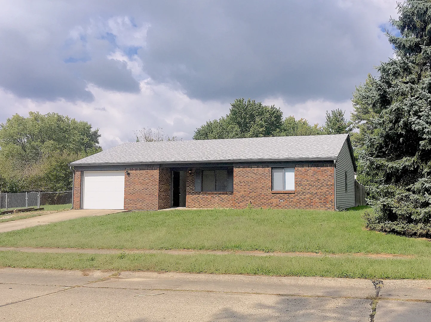 7829 Gordon Way photo 1