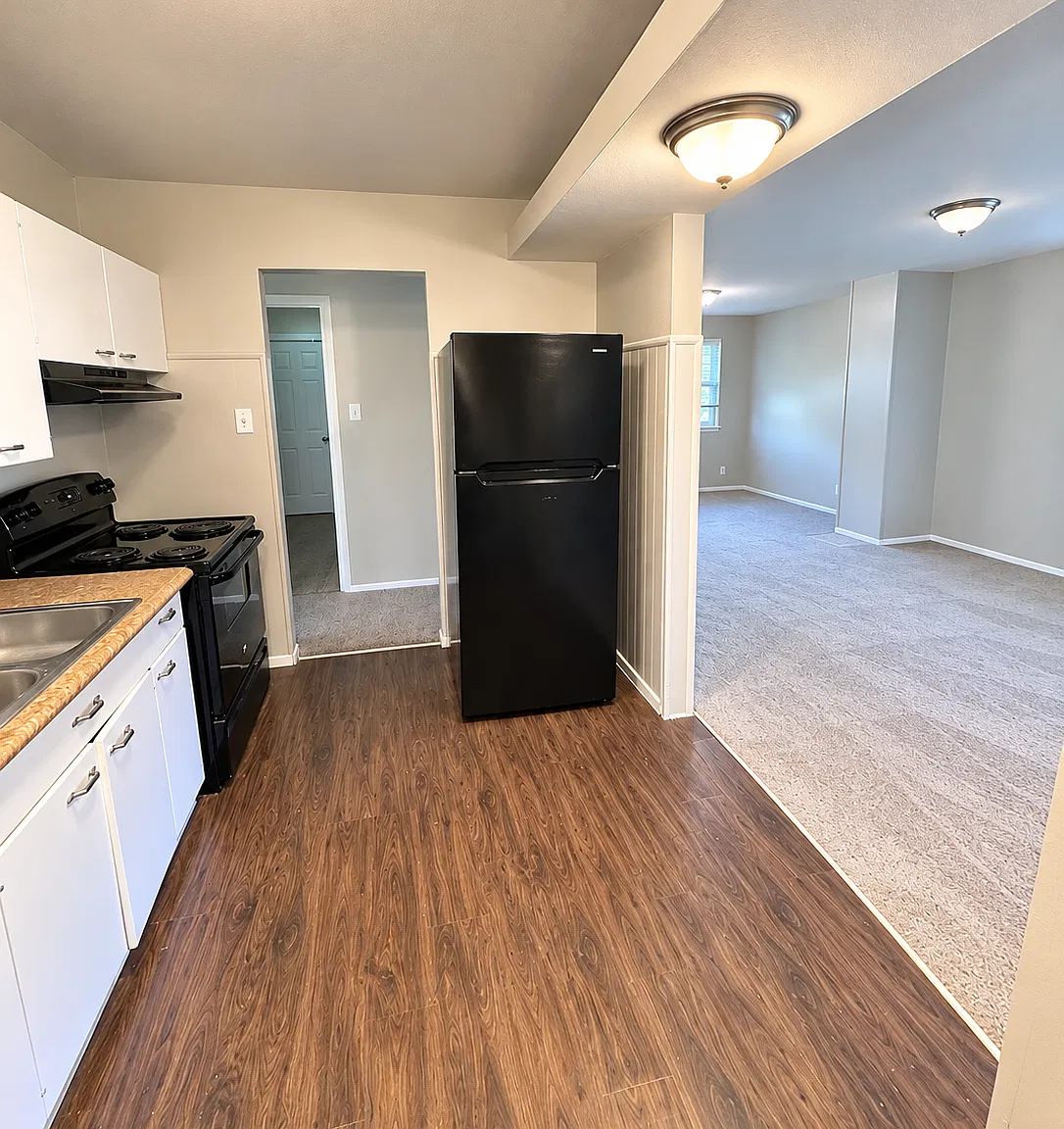 3 bed, 1000 sqft, $1,499 — Photo 4