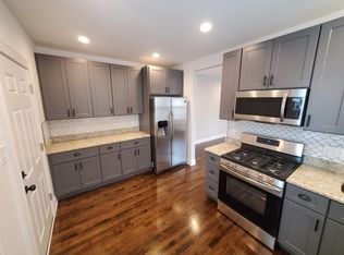 4852 W Deming Pl #2, Chicago, IL 60639