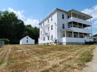 17 North St, Sanford, ME 04073