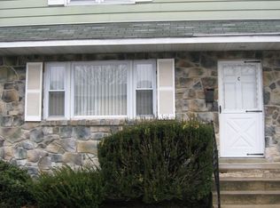 613 Lincoln Way W APT C, Chambersburg, PA 17201