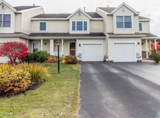 21 Justine Ct, Rensselaer, NY 12144