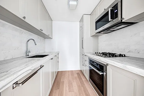 Rented by Compass | media 28