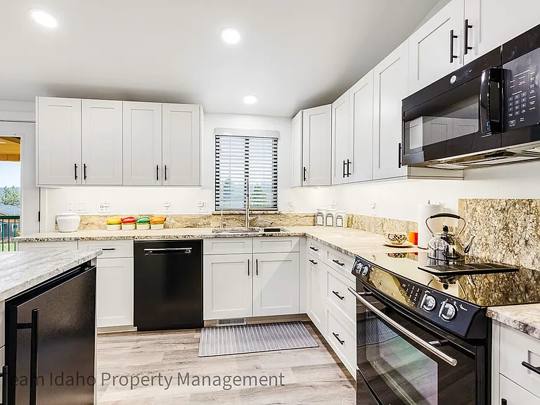 34797 N Limekiln Rd — Photo 6