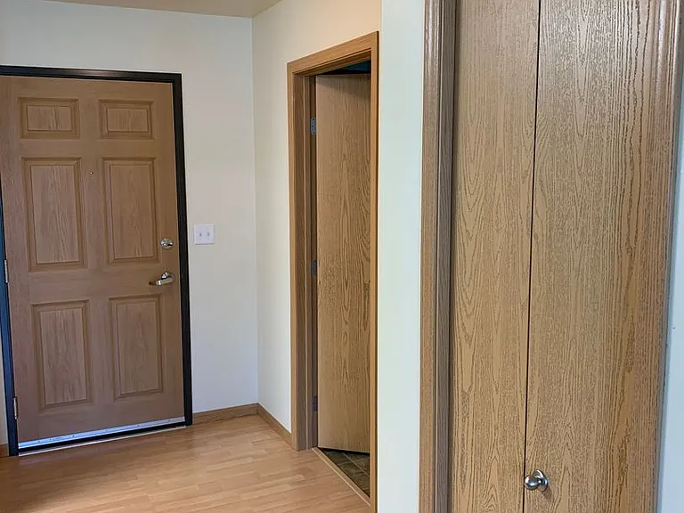 West Lake II Apartments — Photo 37